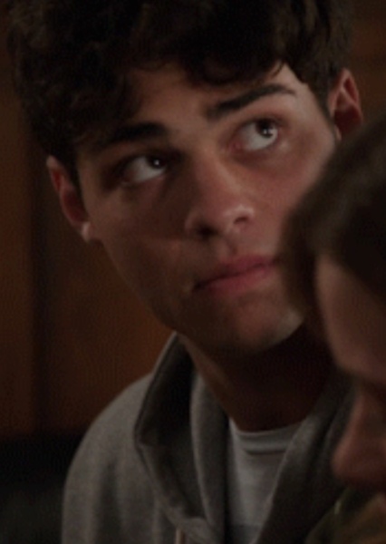 Noah Centineo photo