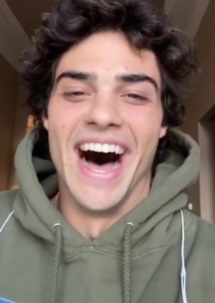 Noah Centineo photo