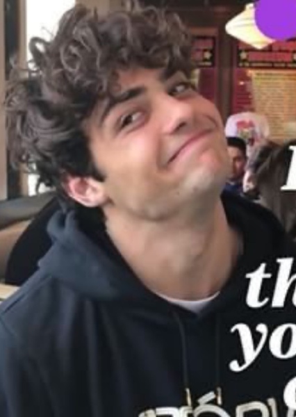 Noah Centineo photo