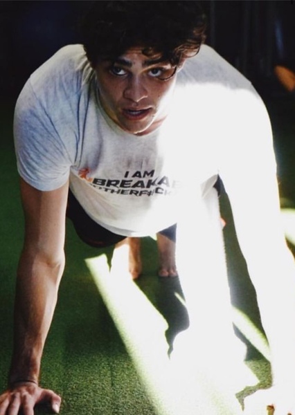 Noah Centineo photo