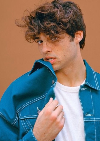 Noah Centineo photo