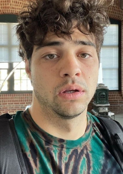 Noah Centineo photo