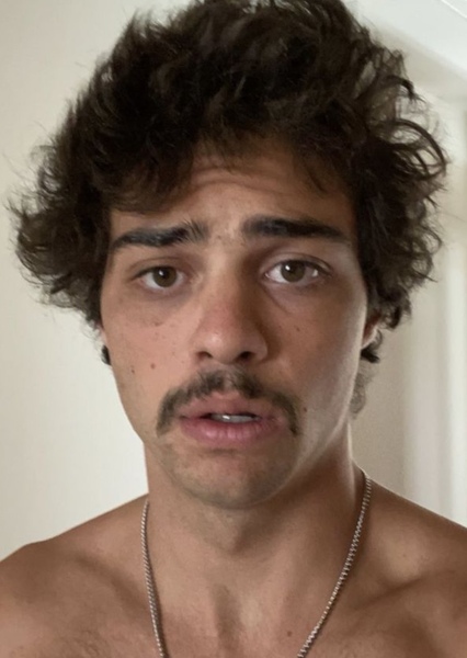 Noah Centineo photo