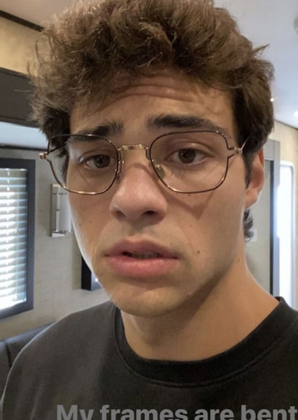Noah Centineo photo