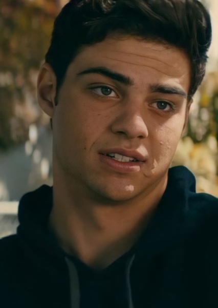 Noah Centineo photo