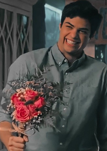 Noah Centineo photo