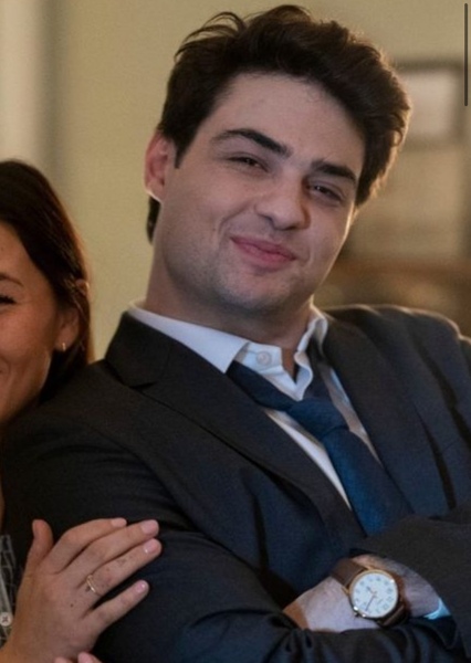 Noah Centineo photo