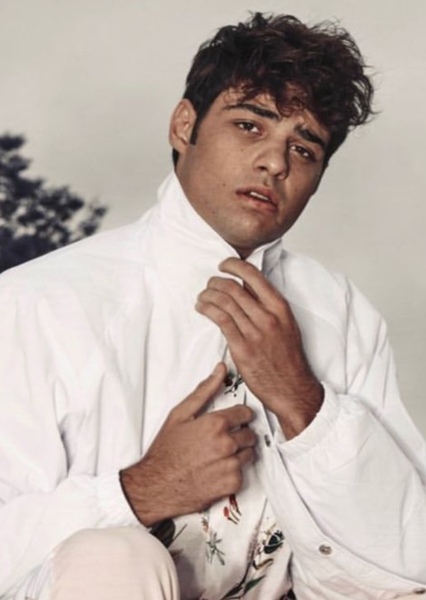 Noah Centineo photo