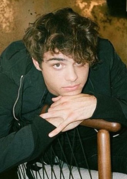 Noah Centineo photo