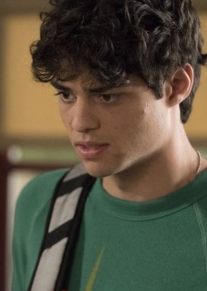 Noah Centineo photo