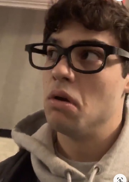 Noah Centineo photo