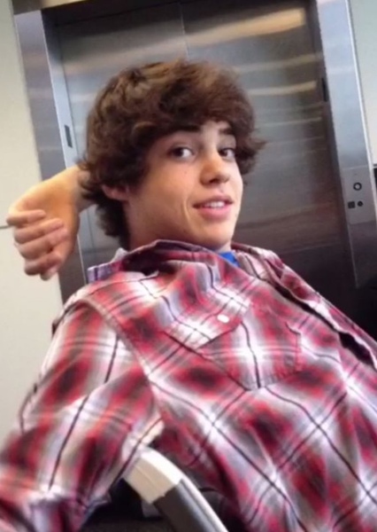 Noah Centineo photo