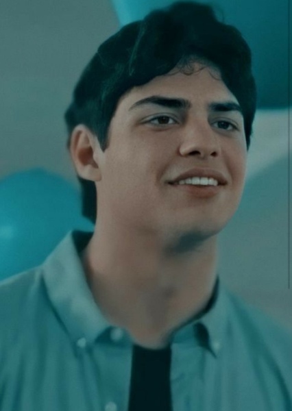Noah Centineo photo