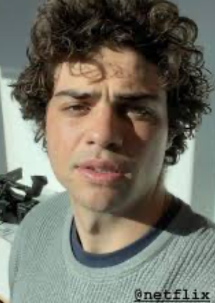 Noah Centineo photo