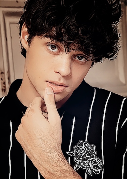Noah Centineo photo