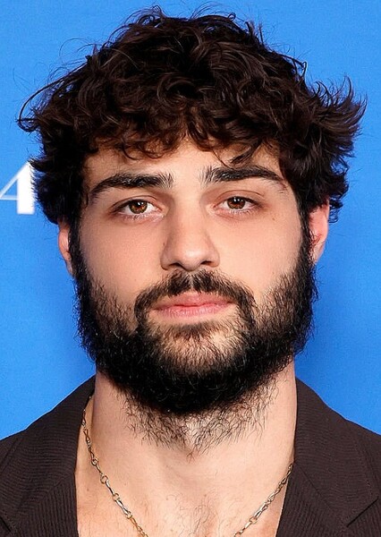 Noah Centineo photo