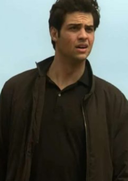 Noah Centineo photo