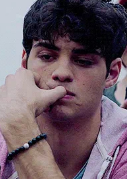 Noah Centineo photo