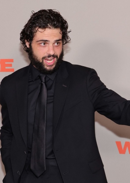 Noah Centineo photo