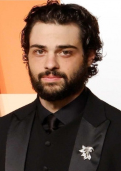 Noah Centineo photo
