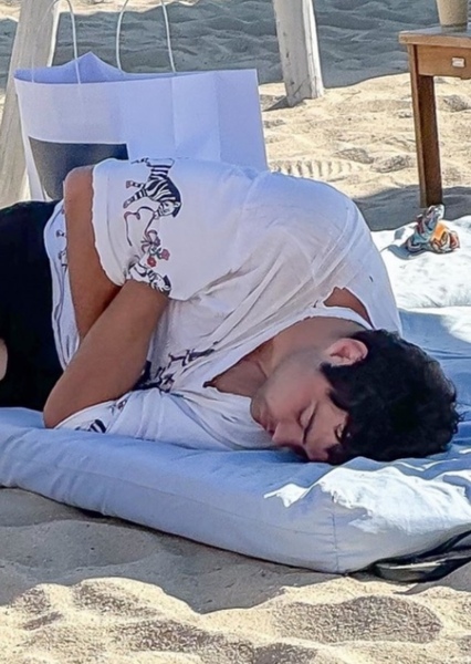 Noah Centineo photo