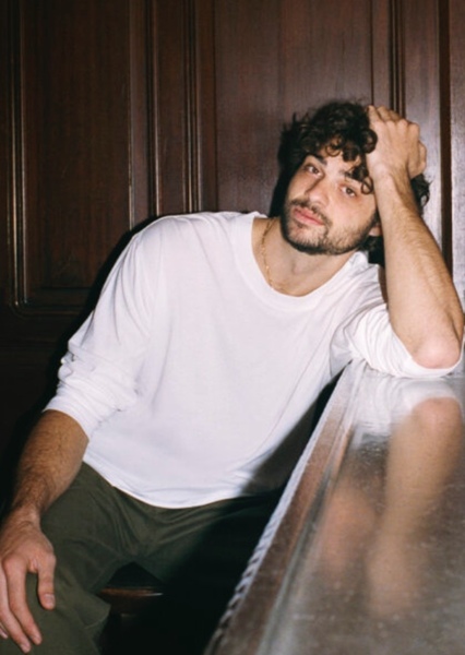 Noah Centineo photo