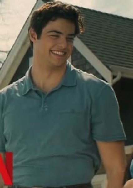 Noah Centineo photo
