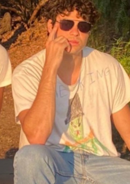 Noah Centineo photo