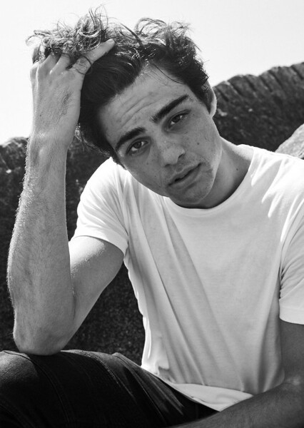 Noah Centineo photo