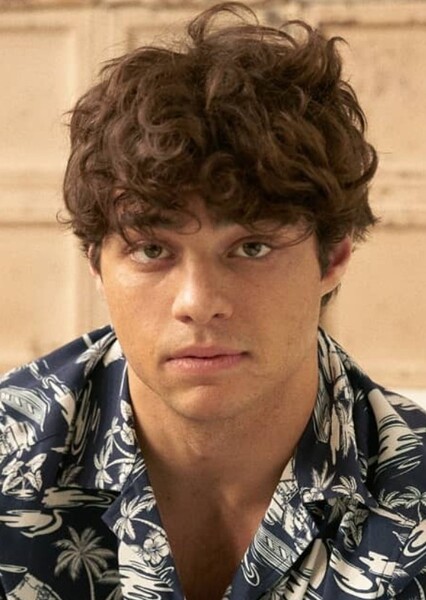 Noah Centineo photo