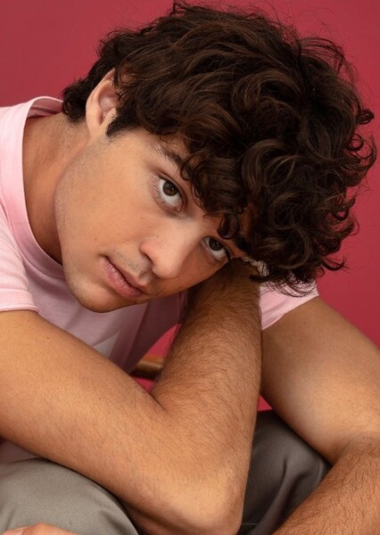 Noah Centineo photo