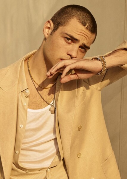 Noah Centineo photo