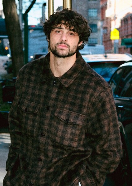 Noah Centineo photo