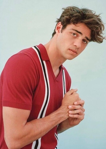 Noah Centineo photo