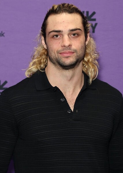 Noah Centineo photo