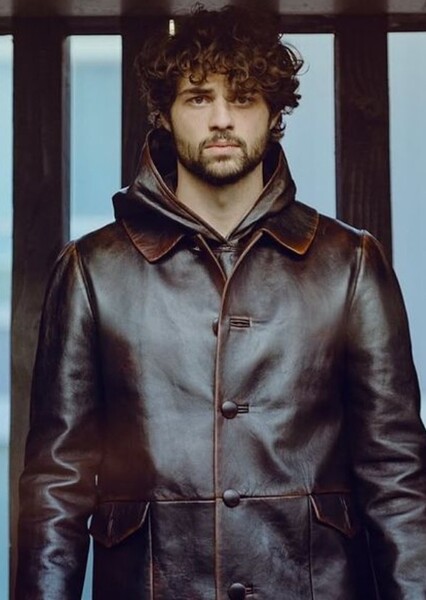 Noah Centineo photo