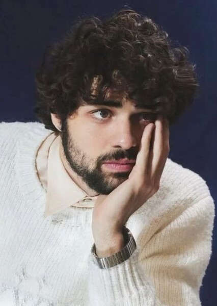 Noah Centineo photo