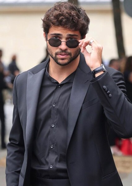 Noah Centineo photo