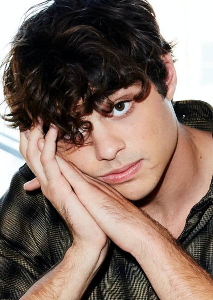 Noah Centineo photo