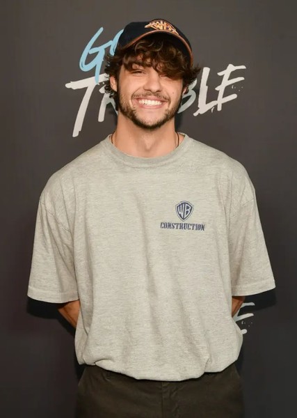 Noah Centineo photo