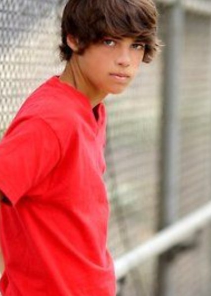 Noah Centineo photo