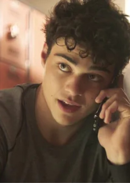 Noah Centineo photo