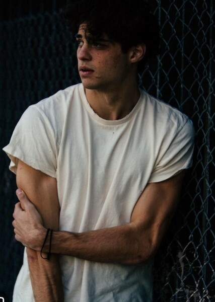 Noah Centineo photo