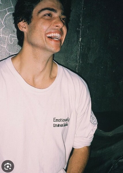 Noah Centineo photo