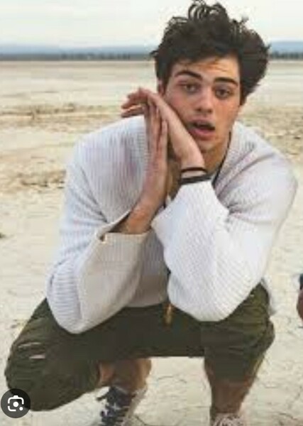 Noah Centineo photo