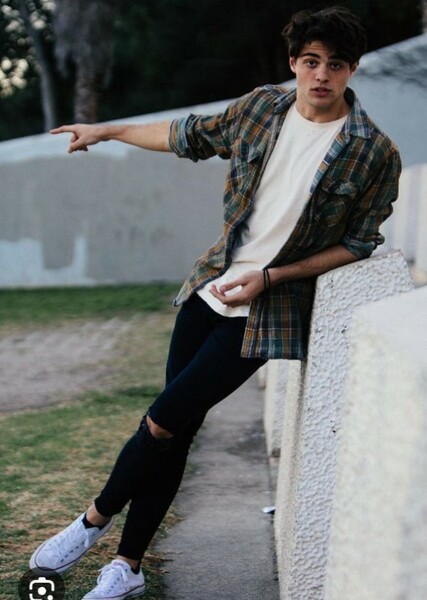 Noah Centineo photo