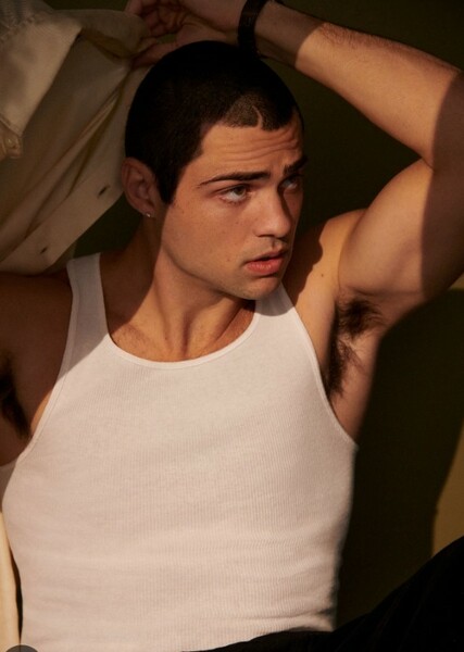 Noah Centineo photo