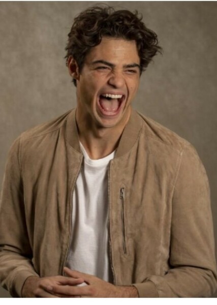 Noah Centineo photo