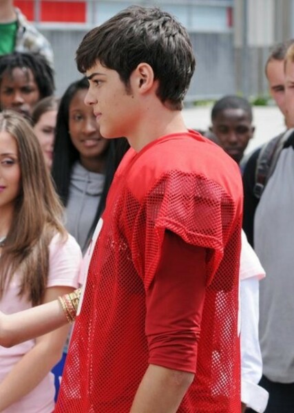 Noah Centineo photo