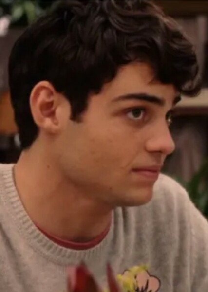 Noah Centineo photo